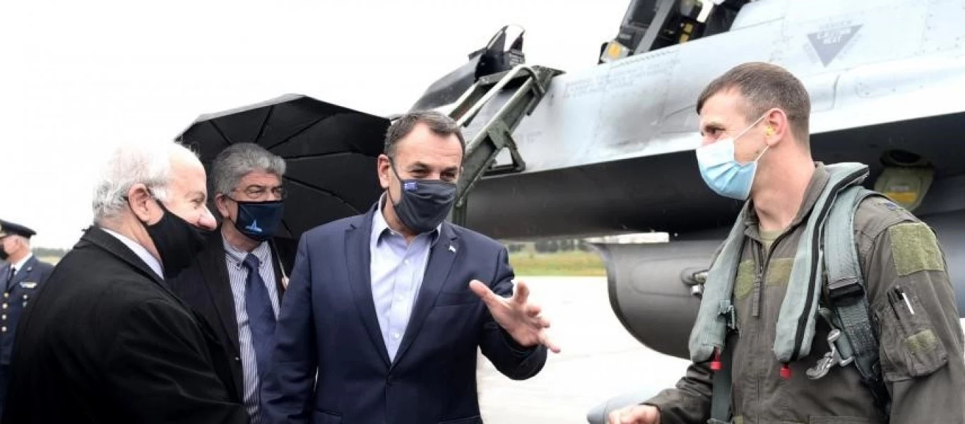 Eπιθεώρηση Ν.Παναγιωτόπουλου στο αναβαθμισμένο ελληνικό μαχητικό F-16 Viper